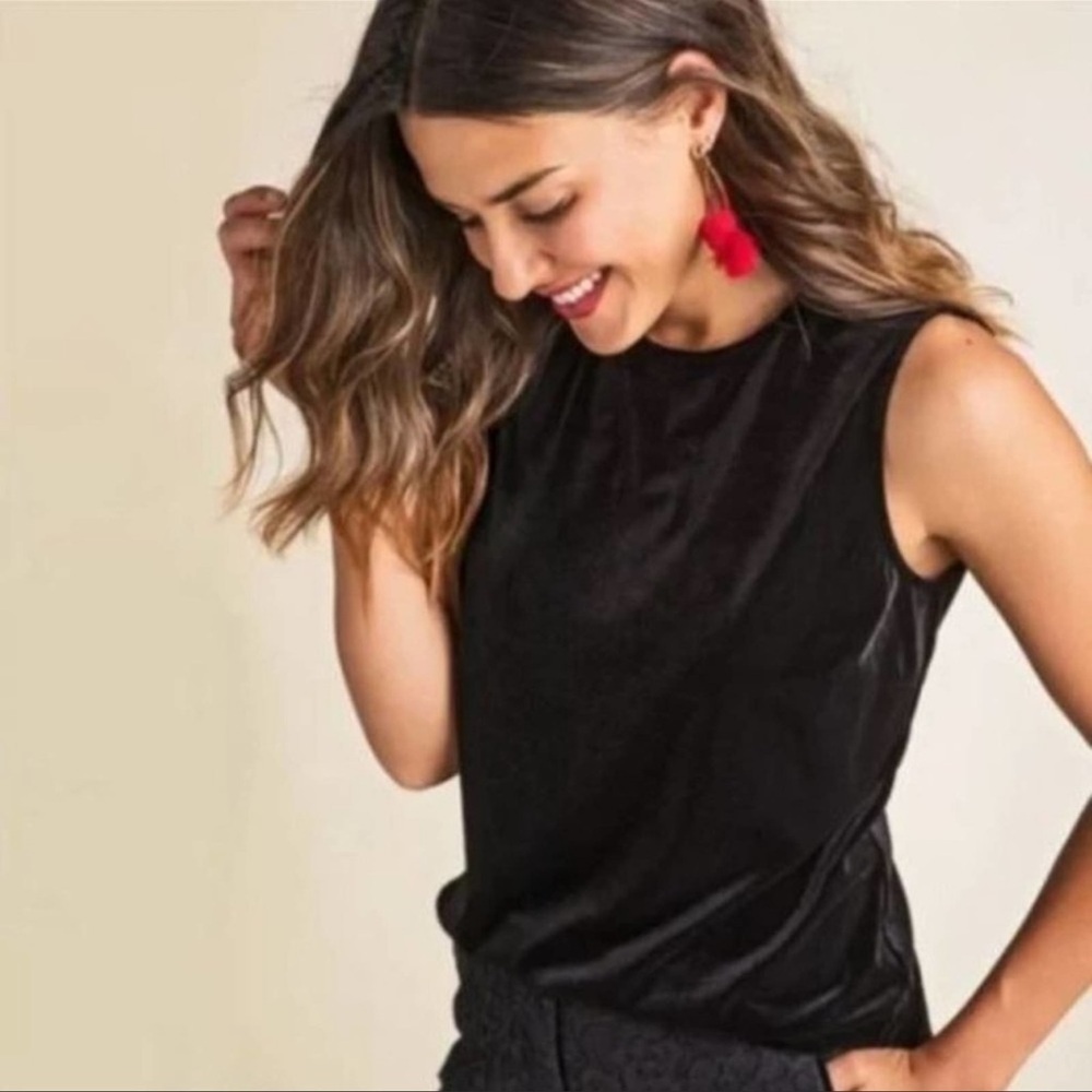 Vineyard Vines Jet Black Sleeveless Velvet Top Women's Size Small NWT Classic
